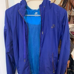 nike windbreaker